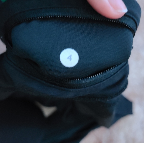 Lululemon leggings back zipper pocket Swift Speed High-Rise Crop 25" size 4 - Picture 6 of 6